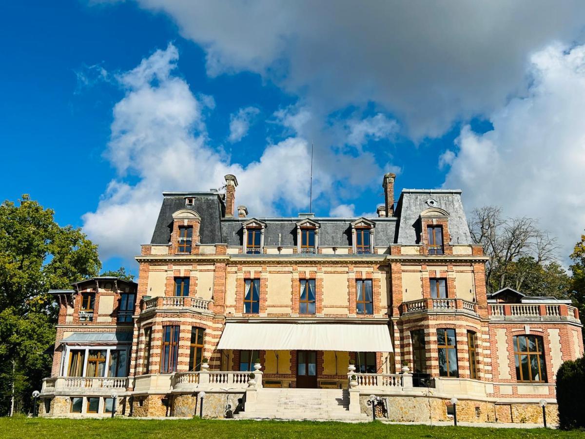 Chateau De Crenille Chaumes-en-Brie 外观 照片