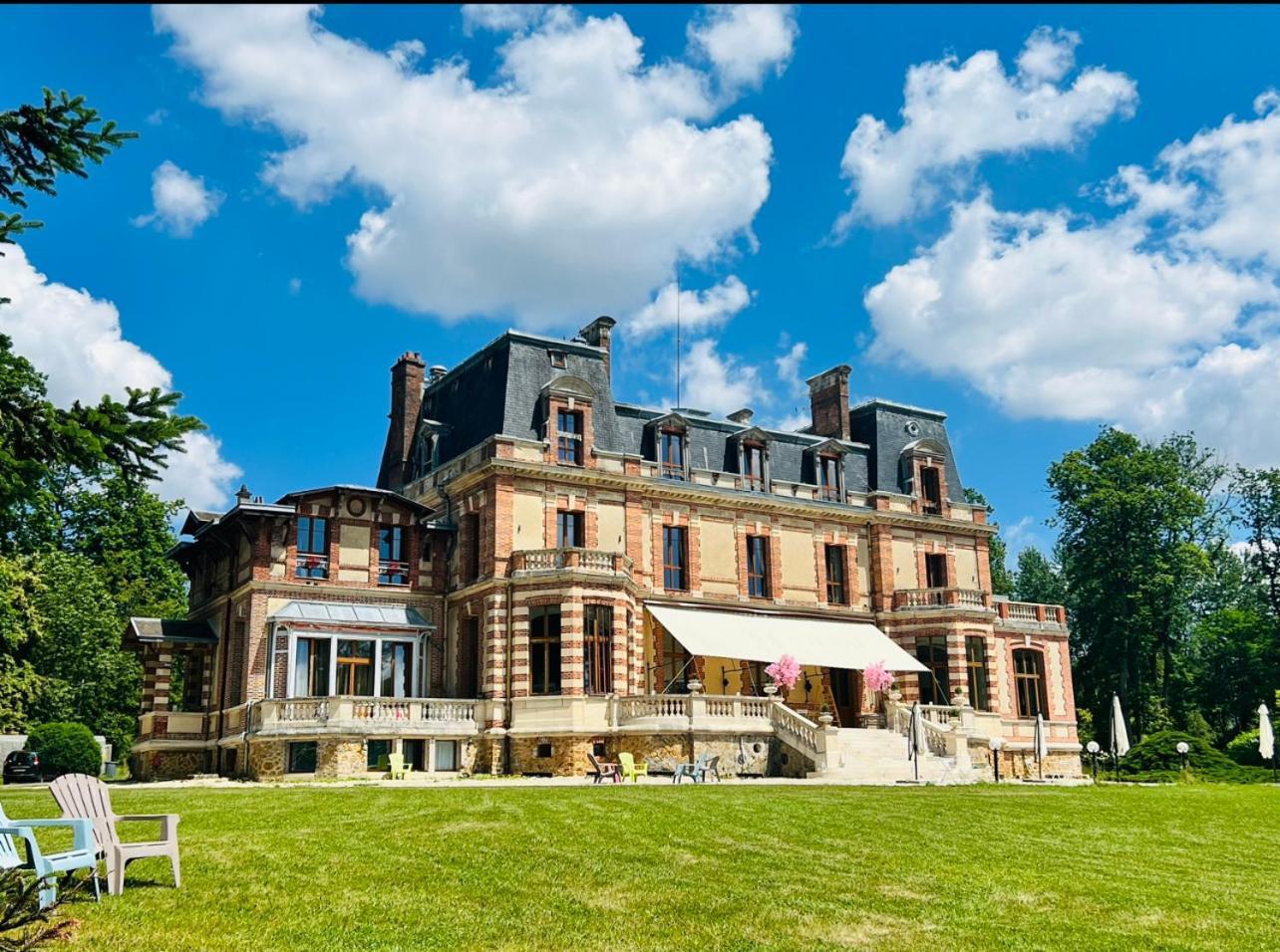 Chateau De Crenille Chaumes-en-Brie 外观 照片